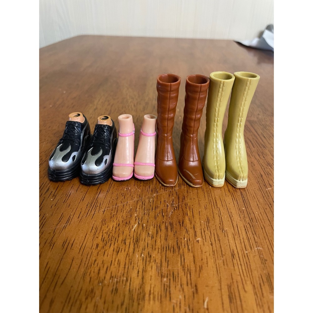 Bratz Shoes Lot of 4 Pairs Funk Out Style It Boys